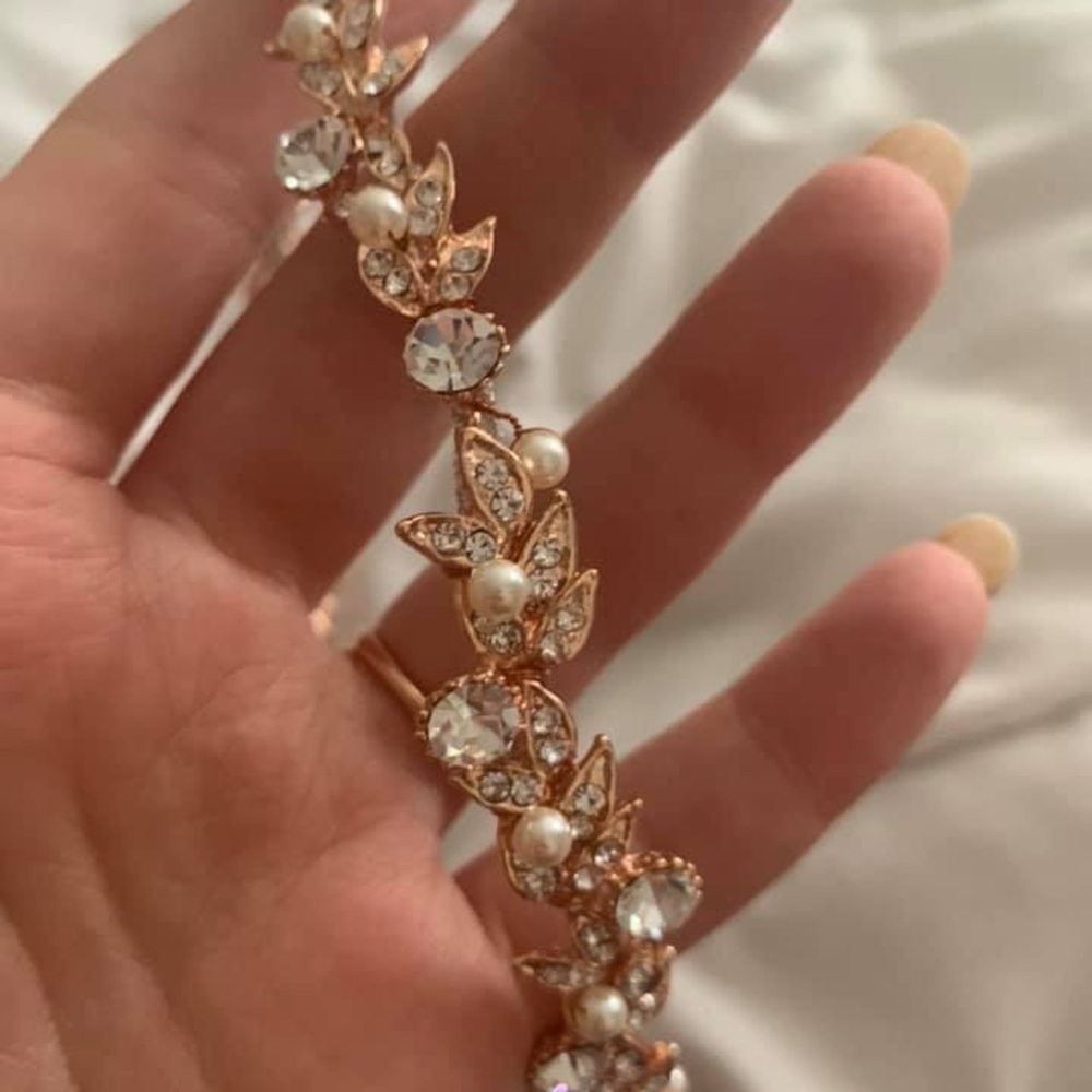 Rose gold, pearl, and crystal wedding crown NWOT